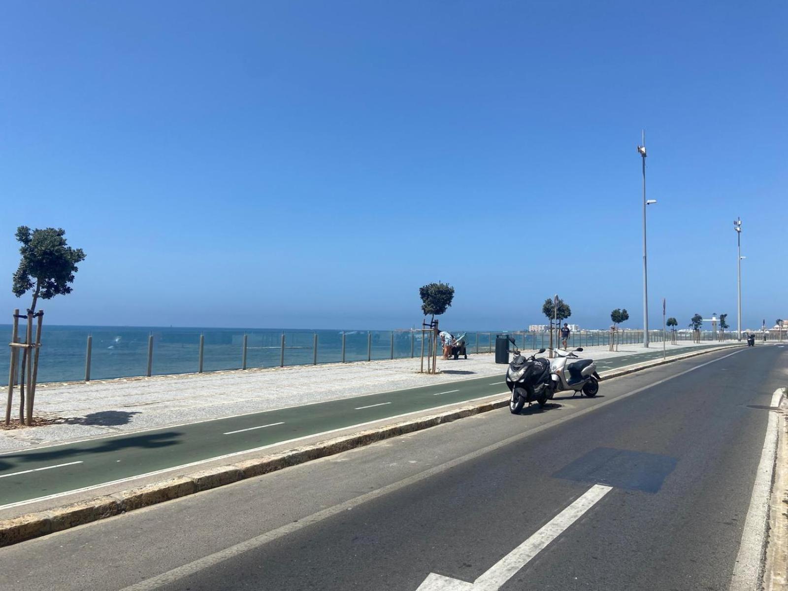 Apartamento a pie de playa Cádiz Exterior foto